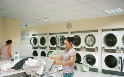 How to Stay Organized With Weekly Laundry Schedules