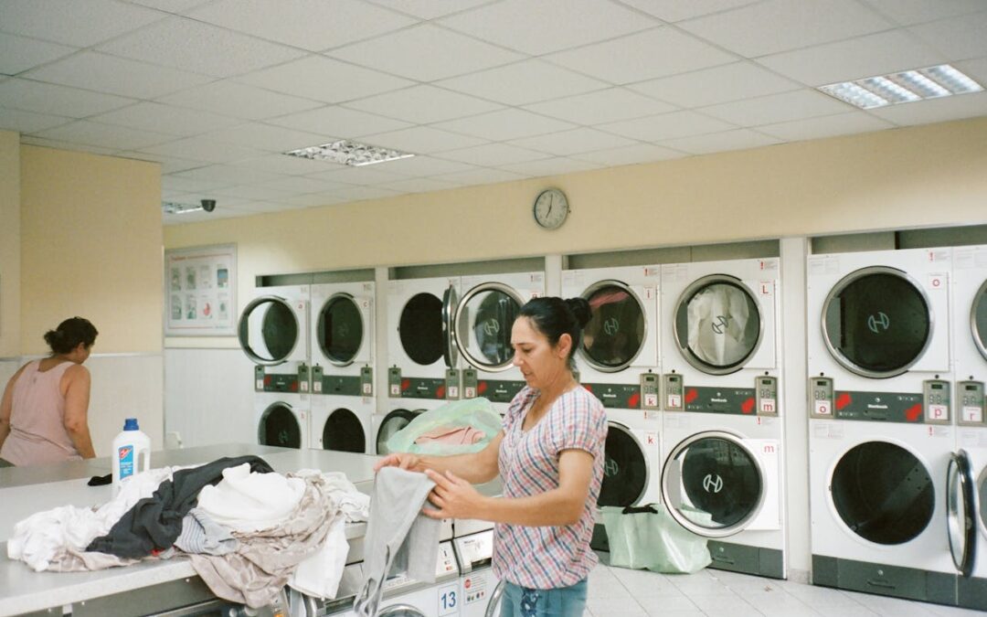 How Pick-Up and Delivery Laundry Services Save You Time Every Week